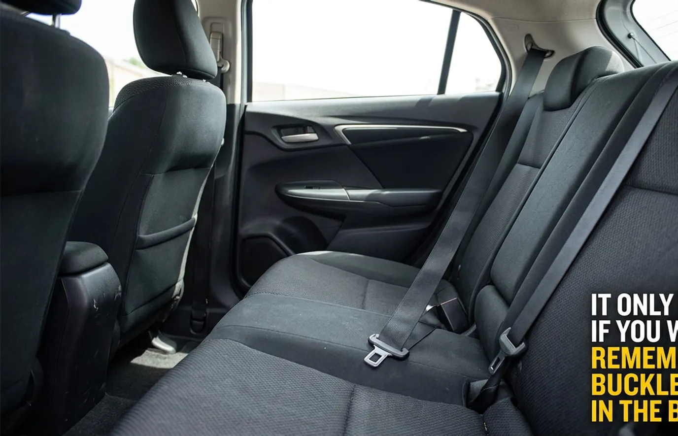 Niekorzystanie z pasów bezpieczeństwa